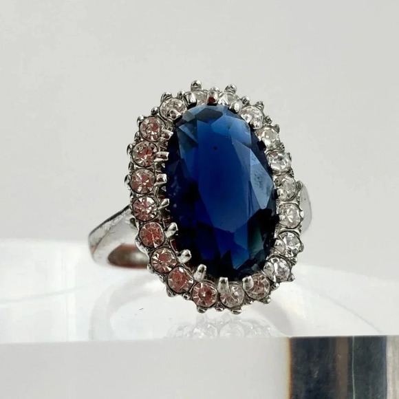 Silver Toned Oval Cut Blue Rhinestone Vintage Classic Cocktail Ring - sz 9.25 - Picture 1 of 10